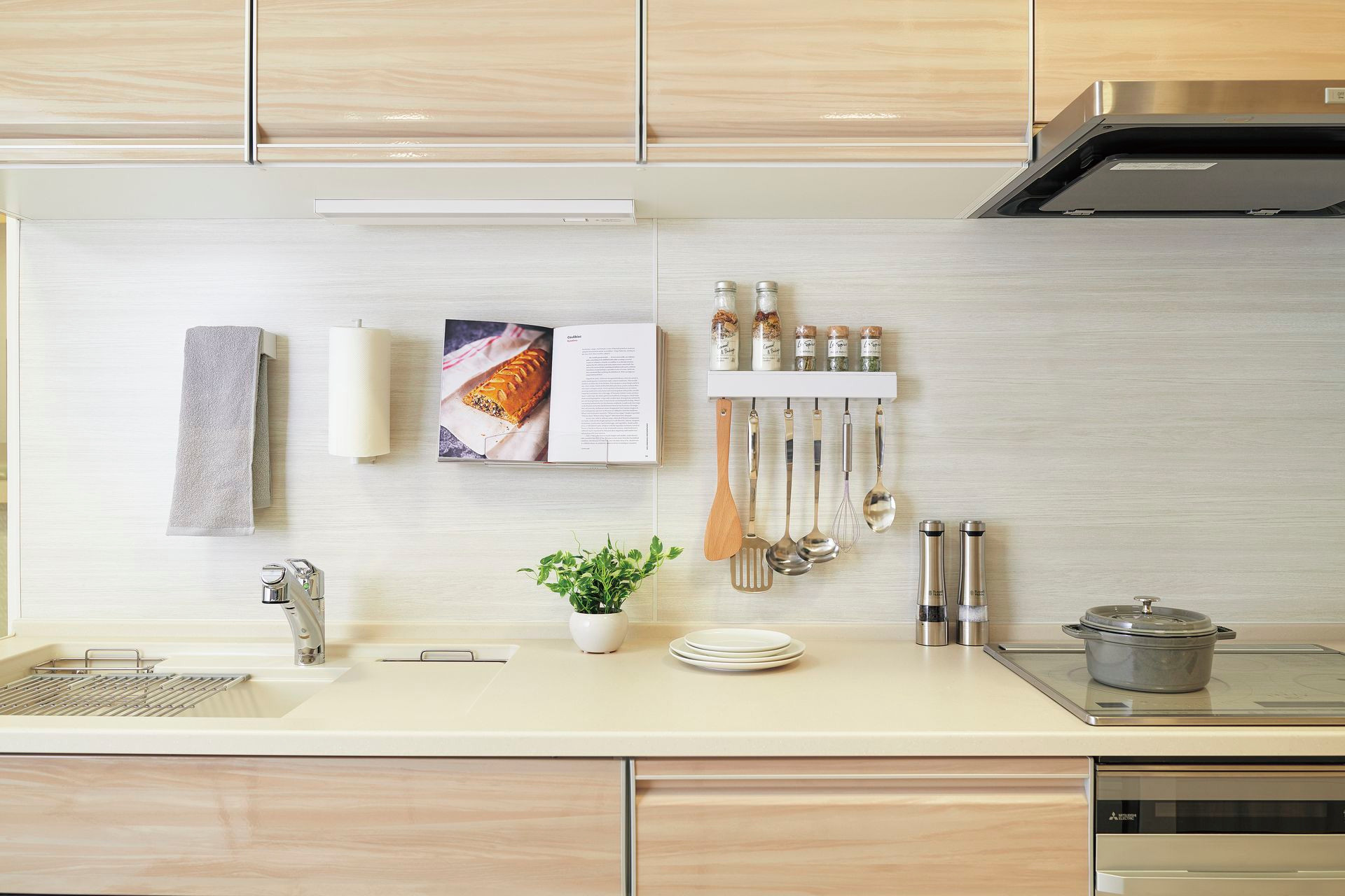 z4668505536913 5a05fb0db4b00643604ee2e9fd06a75a